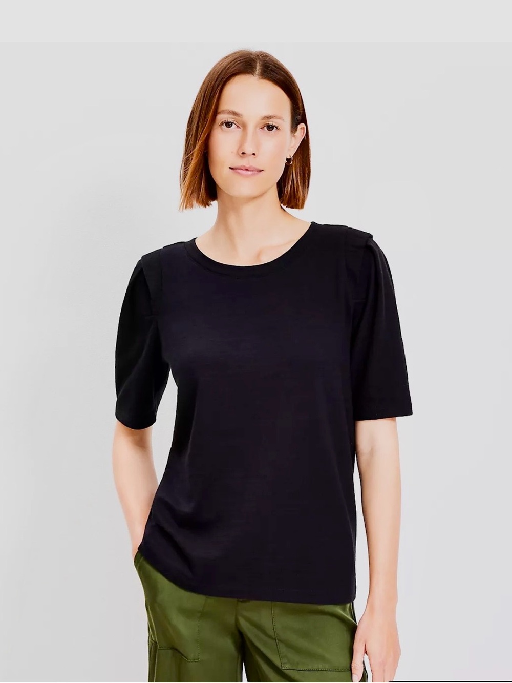 LOFT Black Short-Sleeve Pleated Sleeve Tee